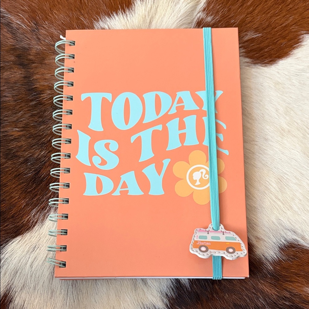 Malibu Barbie cafe journal ❤️